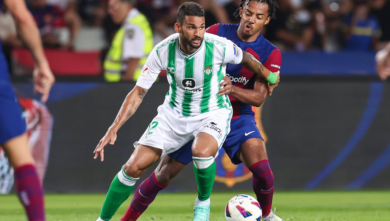 Vuelven a la carga para llevarse a Willian José del Betis