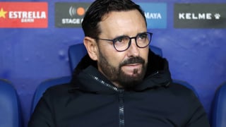 Bordalás cambia los 'dardos' a Xavi por piropos