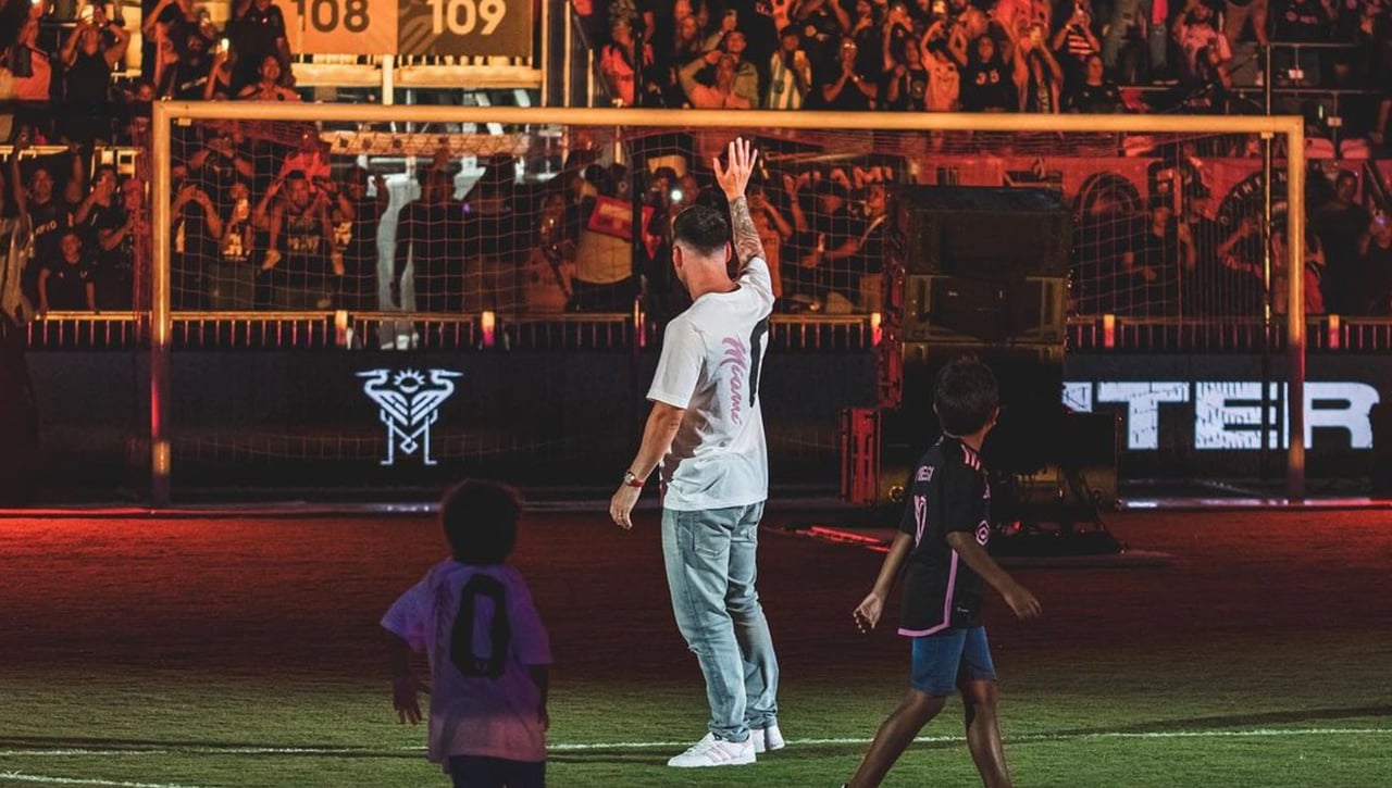 Lo que podrías comprarte por el increíble precio de las entradas en el debut de Messi