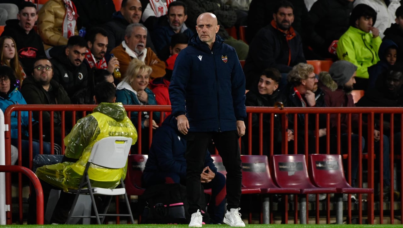 Calero le da un repaso al Levante