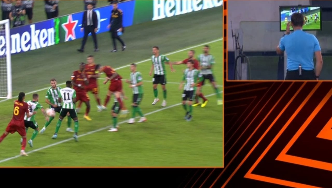 Tras la polémica del Barcelona y el Betis en Europa, la UEFA vuelve a endosarle el mismo árbitro a un equipo español