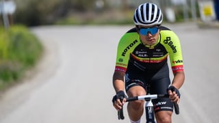 Se hace oficial el fichaje más exótico del ciclismo español