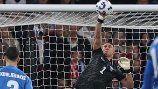 Premio para Vlachodimos tras brillar en el Sevilla con el peor final posible