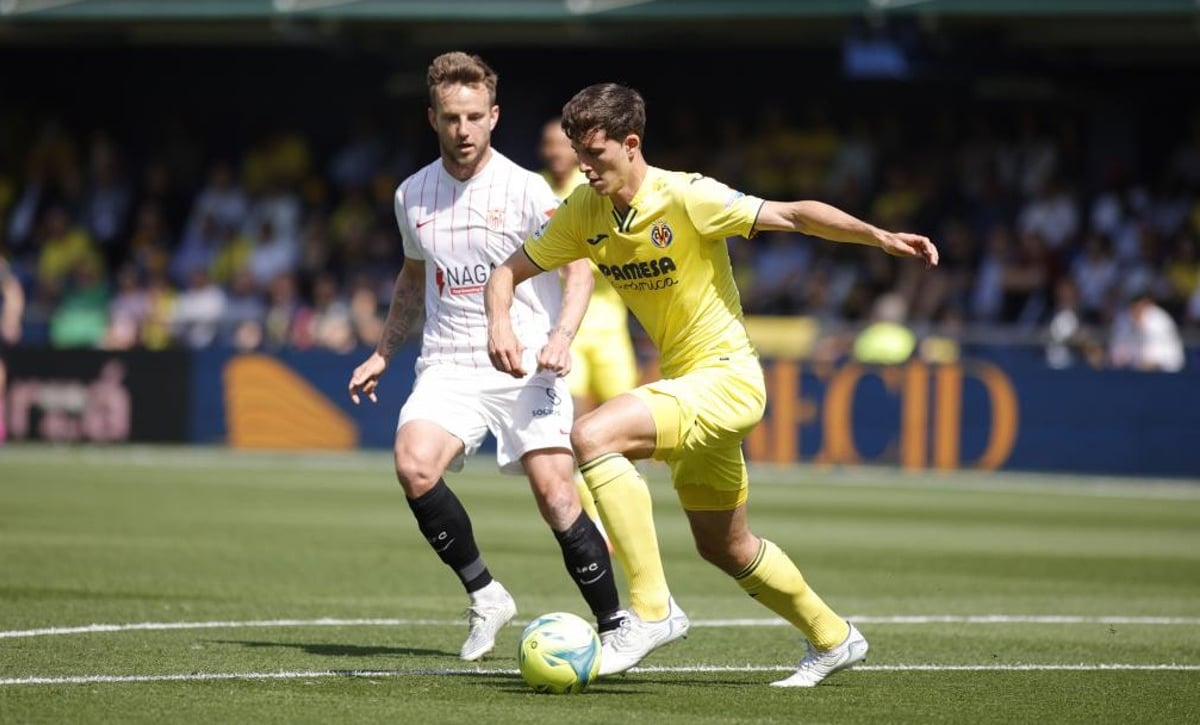 Pau Torres adelanta a Koulibaly