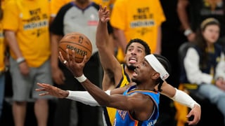 Shai-Gilgeous Alexander y Tyrese Haliburton se enzarzan