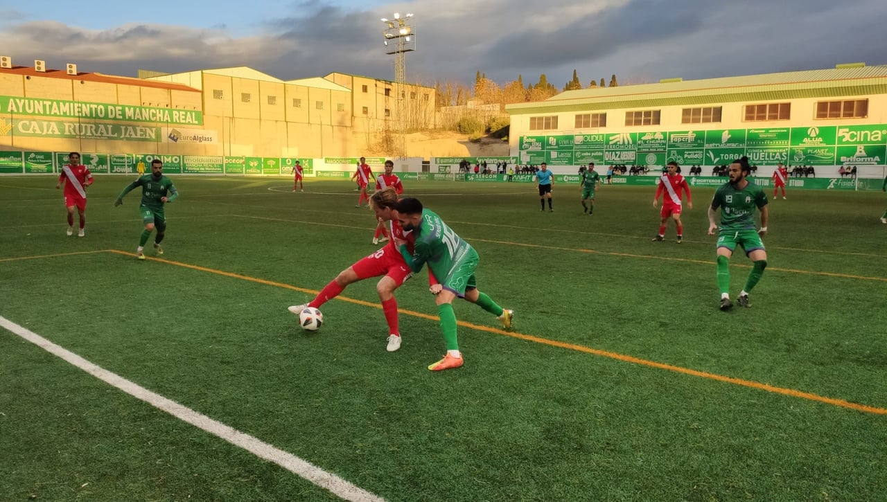1-0: El Sevilla Atlético ignora la inercia y es de nuevo 'farolillo franjirrojo'