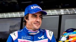 Alonso marca los tiempos para volver a ser campeón del mundo