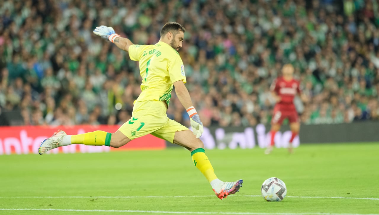 Se aclaran los planes de Bravo y el Betis para la próxima temporada