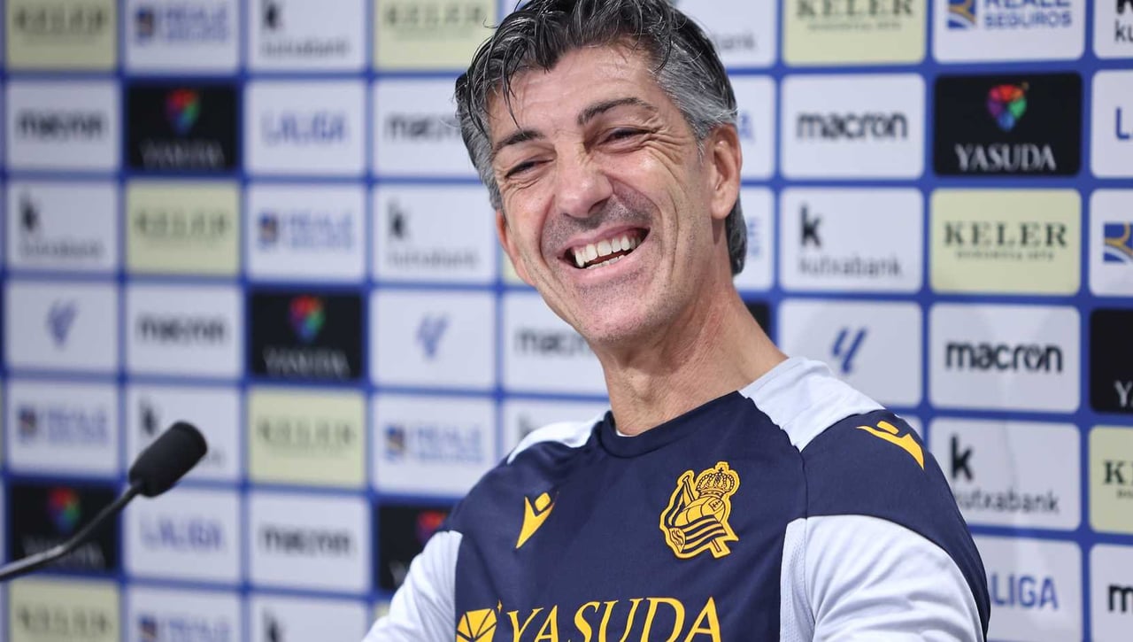 Imanol Alguacil reprende a Aperribay, piropea a Isco y al Betis y responde a Pellegrini: "Una gozada" 