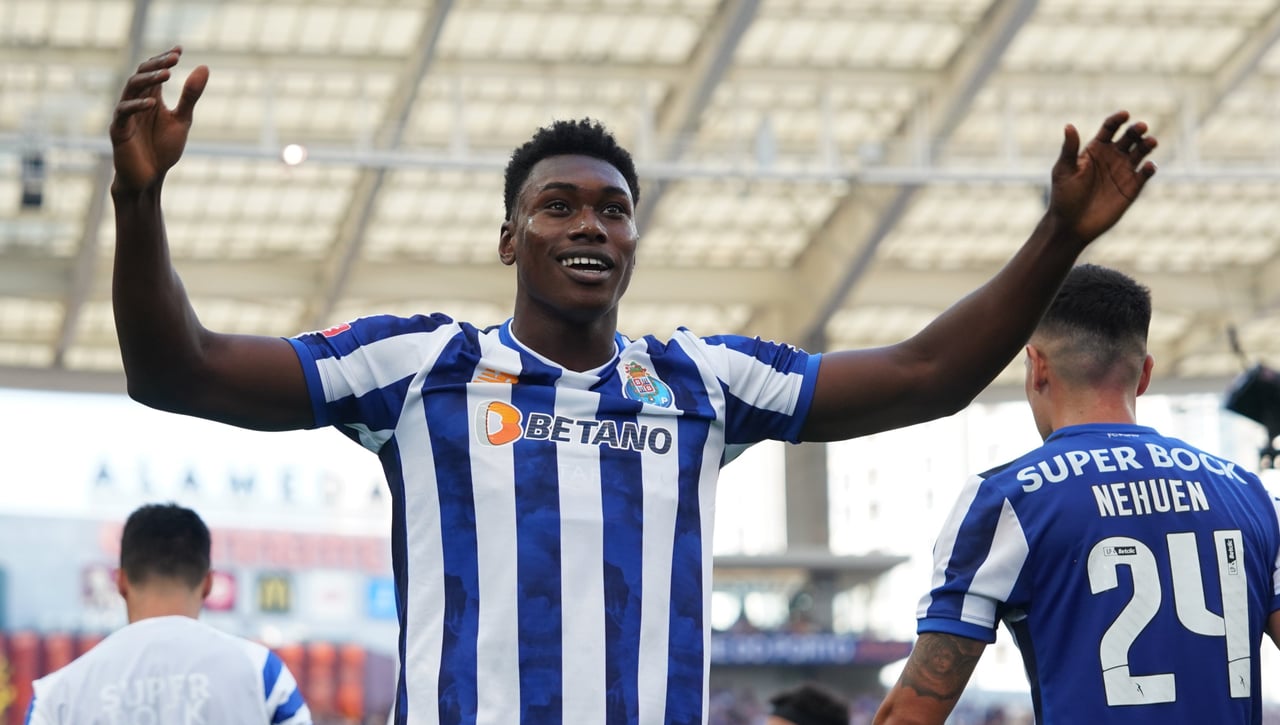 El estreno goleador de Samu Omorodion