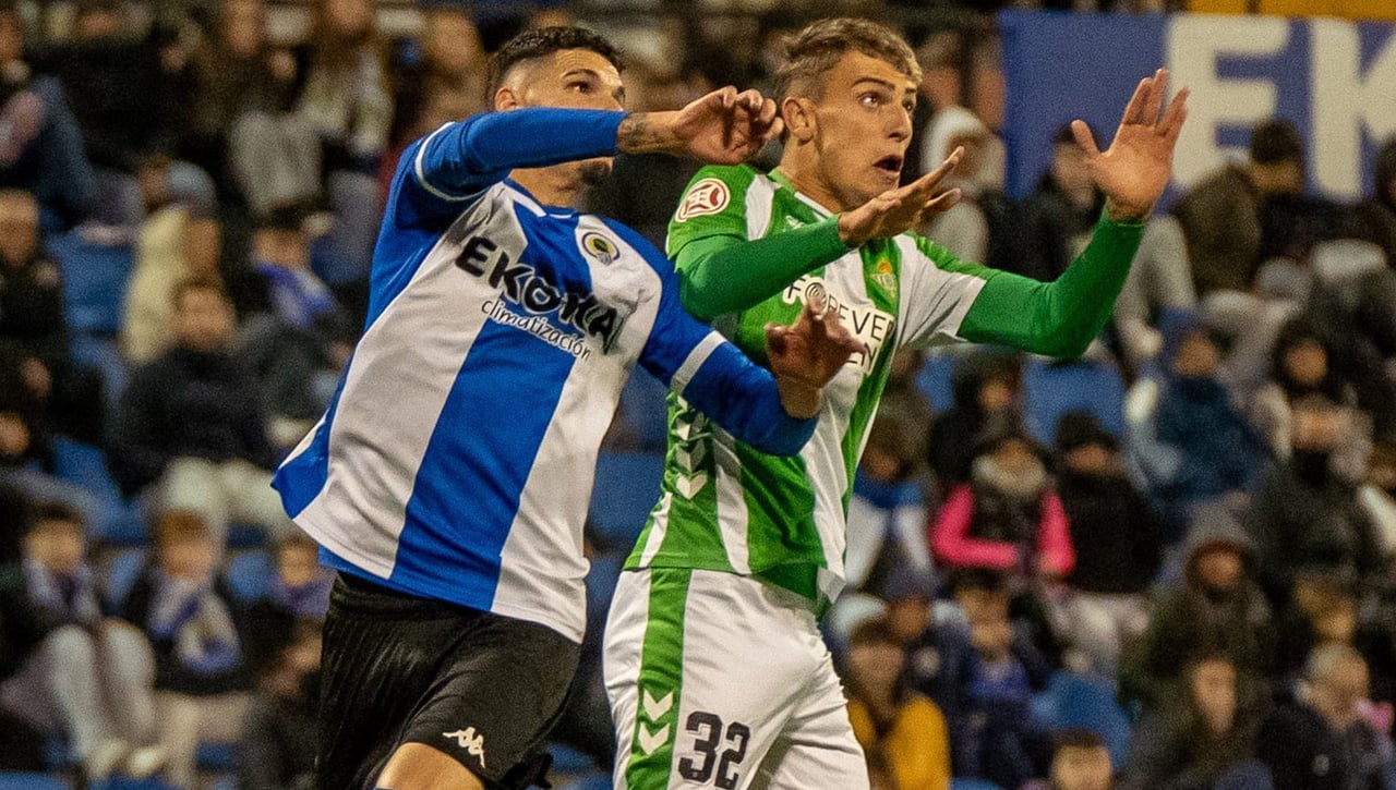 Hércules 2-0 Betis Deportivo: Llama a la puerta de las medidas drásticas