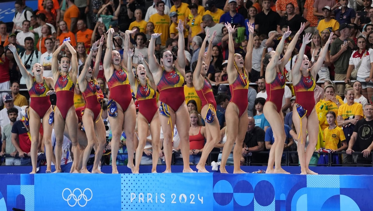 Australia 9 - 11 España: Las reinas de la piscina se bañan de oro