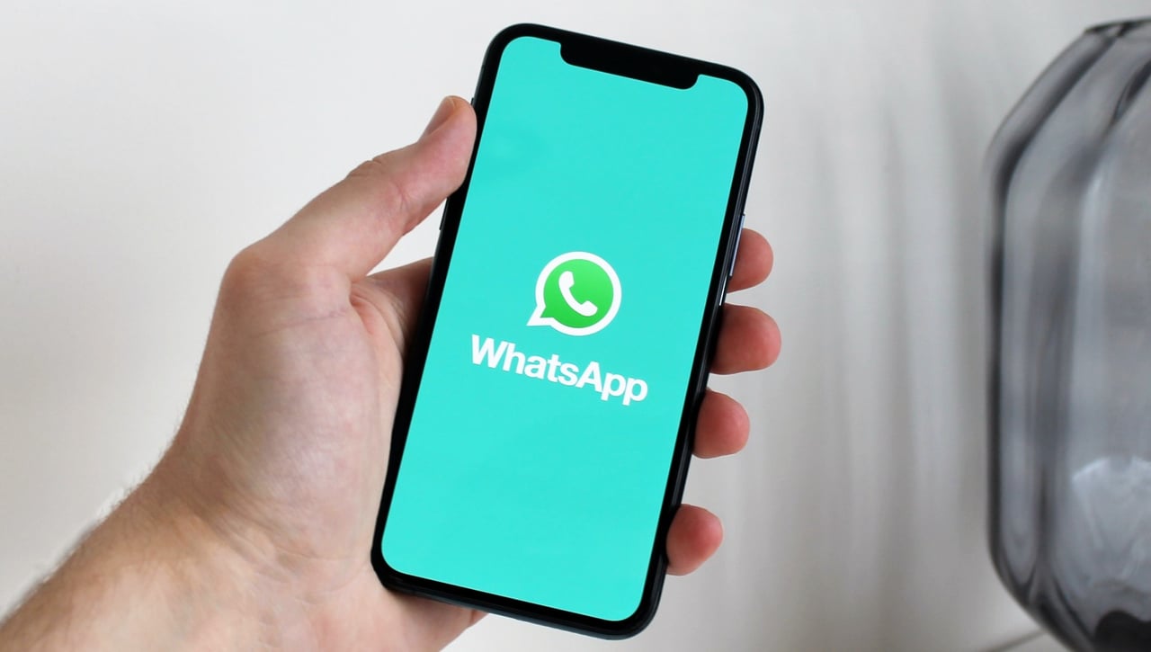 La forma para poder ver las fotos de visualización única de WhatsApp más de una vez