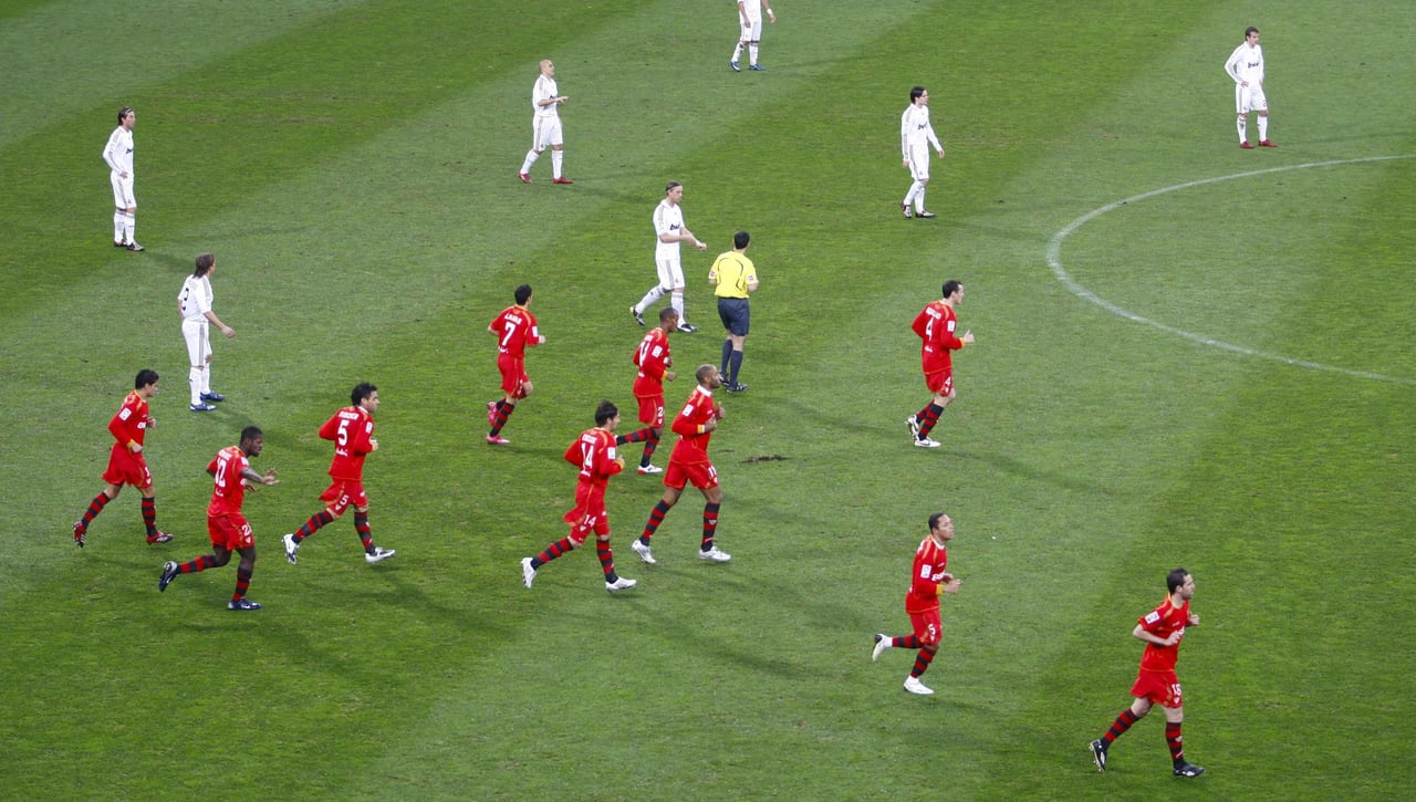 Nuevo intento por escalar un muro cada vez más grande