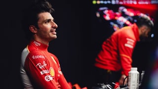Red Bull apunta a su eleción de piloto para 2025 con mensaje a Carlos Sainz