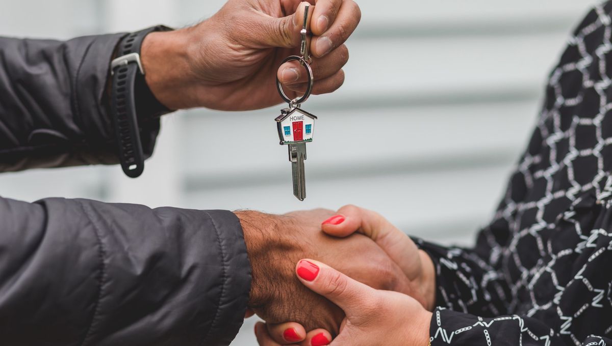 Vender una vivienda teniendo hipoteca para comprar otra: Pasos a seguir