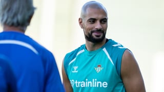 Amrabat se estrena en el Betis y preocupa Bartra