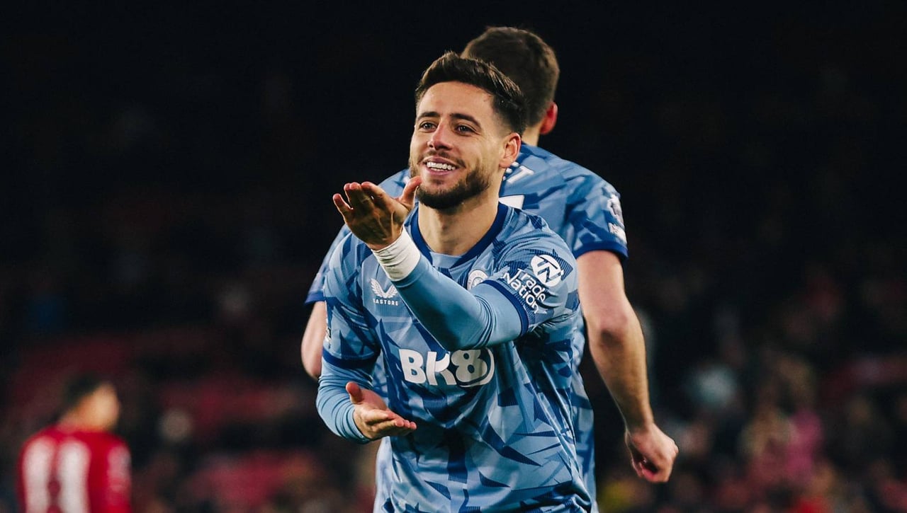 Emery y Álex Moreno se redimen en la Premier League con una goleada escandalosa