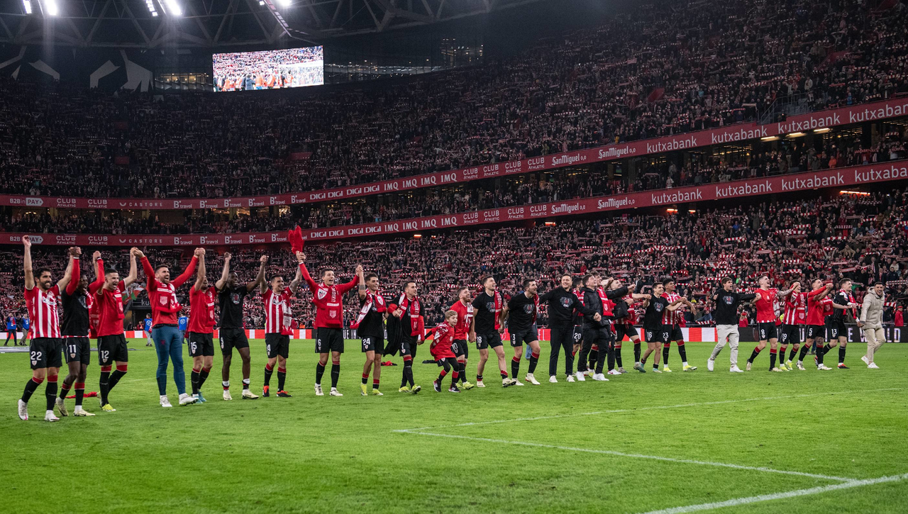 El Athletic Club tiene al Cádiz comiendo de su mano