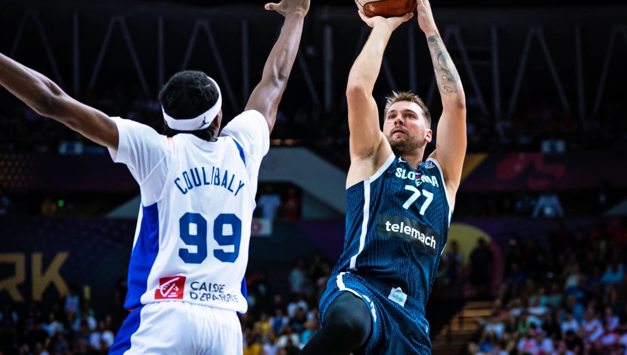Eurobasket 2025 | Resultados y clasificaciones de los grupos A, B, C y D tras la jornada de hoy 30 de agosto en el Campeonato de Europa de baloncesto
