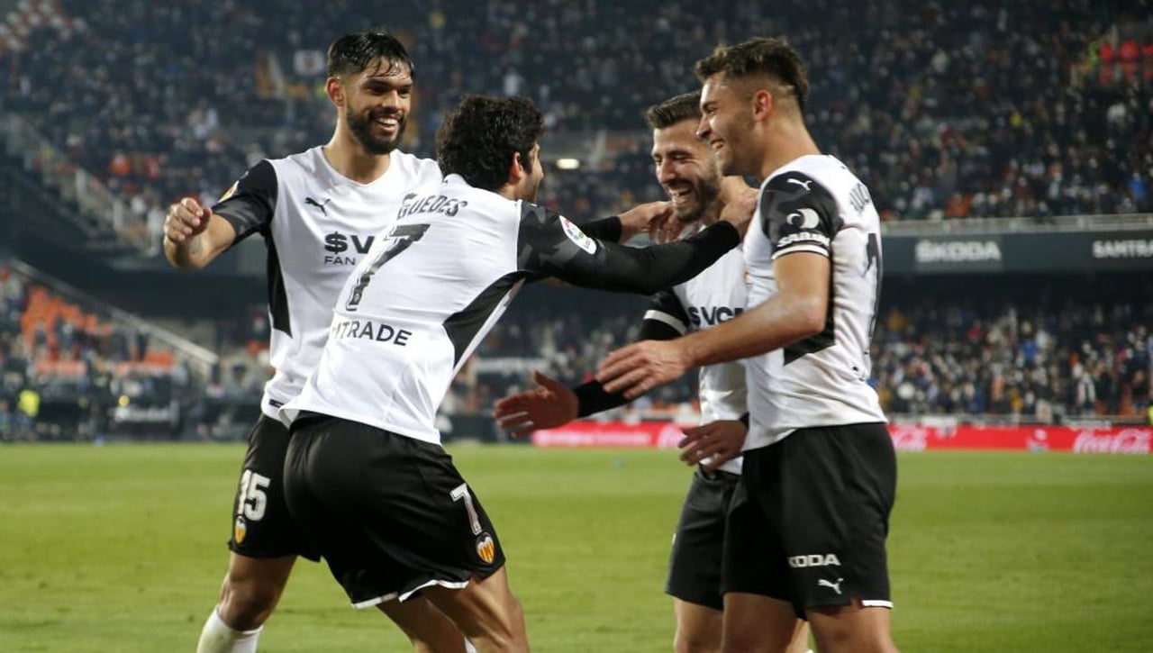 Ha dicho 'no' al Getafe y sigue con su futuro en el aire mientras es relacionado con Sevilla, Betis y Villarreal