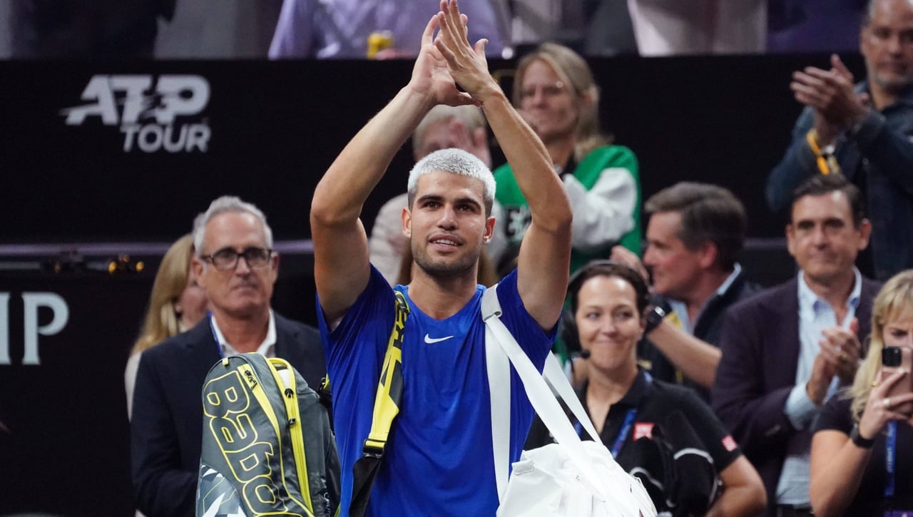 Carlos Alcaraz dice adiós por presión