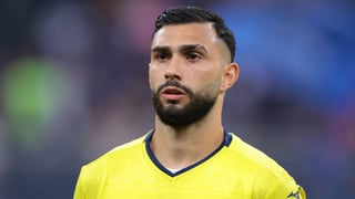 Vinculan a Taty Castellanos, un delantero que se va de precio sin Champions