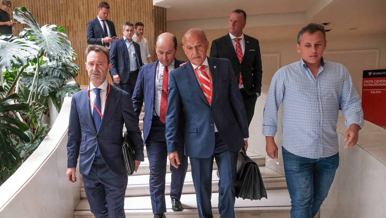 Del Nido está obligado a vender acciones del Sevilla a sus socios americanos 