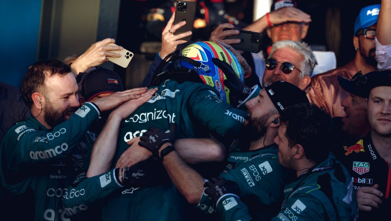 Aston Martin se la juega con la victoria 33 de Fernando Alonso