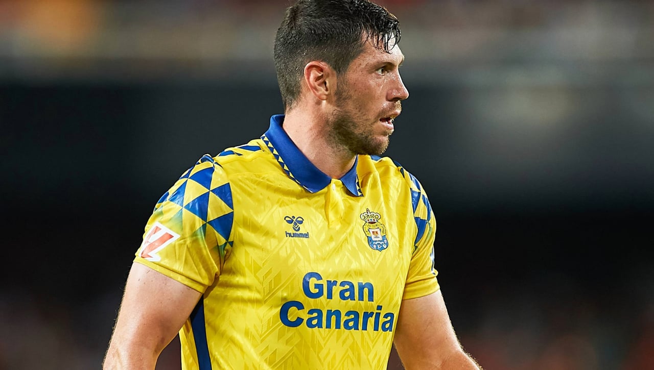 Abierta la puja por Scott McKenna