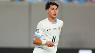 A la espera de una salida para hacerse con Pellistri