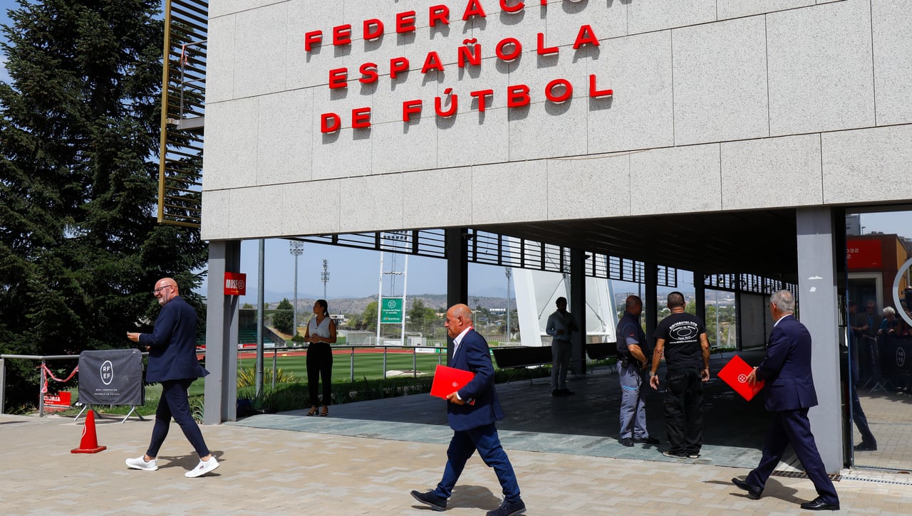 La portada de ESTADIO Deportivo para el sábado 26 de agosto de 2023