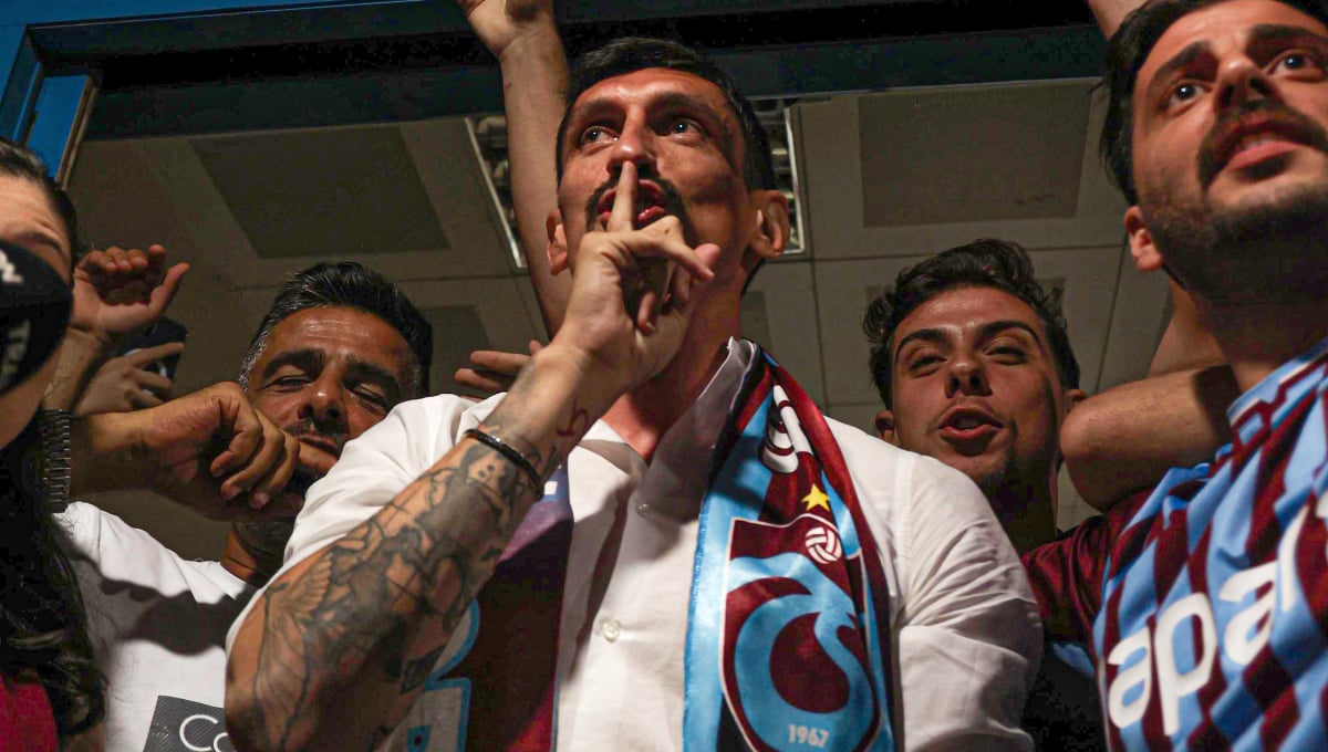 Savic se va sin hacer ruido 