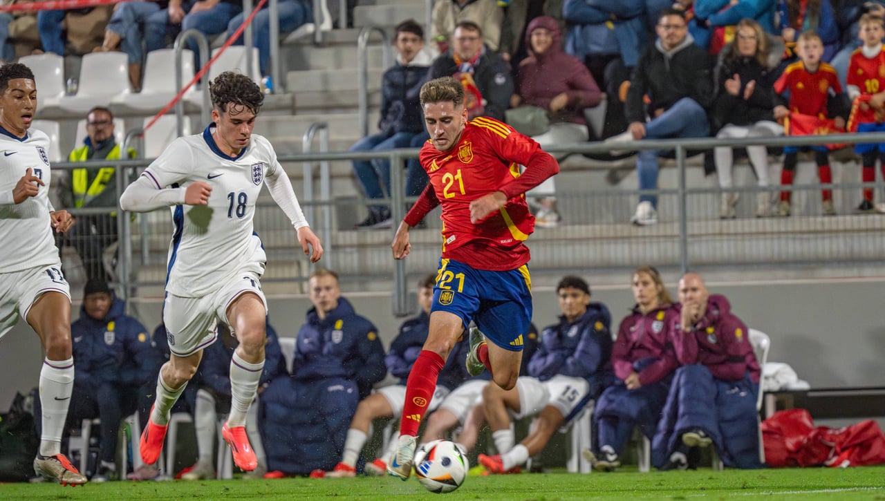 Robert Navarro da pistas de su futuro