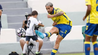 Golazo de Januzaj en su debut y Rafa Mir sigue con el contador a cero