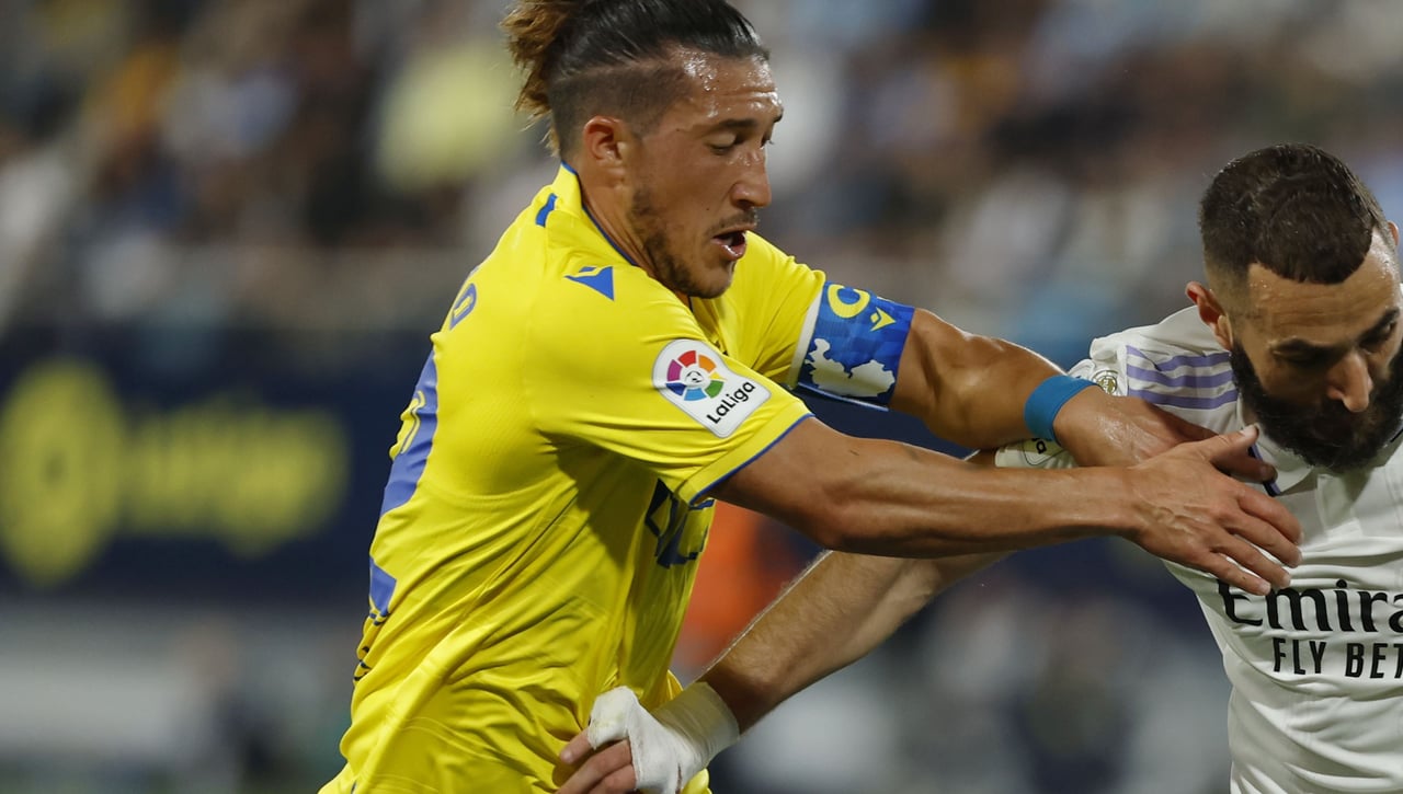 Pacha Espino alimenta las dudas sobre su futuro