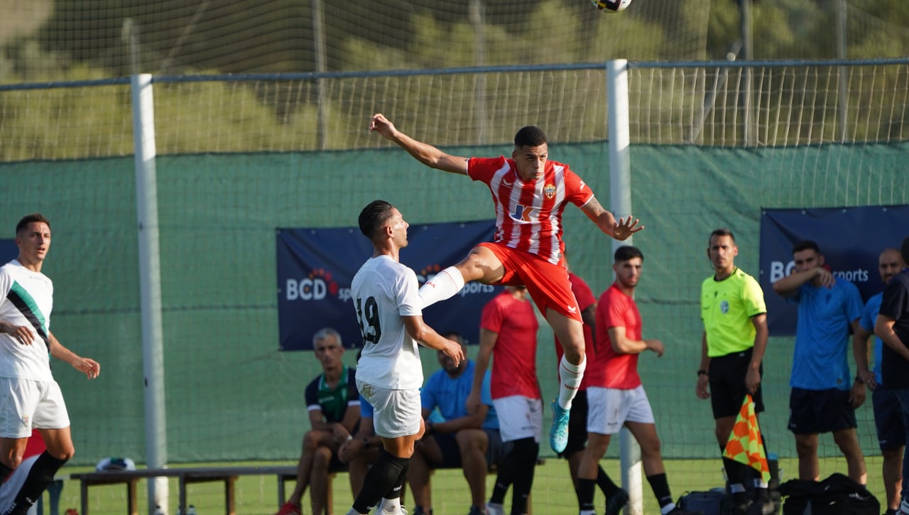 El fichaje más ilusionante del Almería demuestra que viene a dar guerra