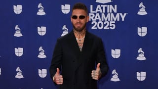 Sergio Ramos sorprende en los Latin Grammy con Bad Bunny