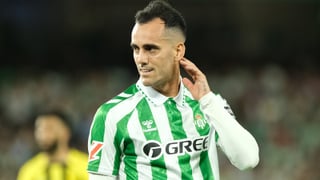 Juanmi desvela su futuro inmediato en el Betis