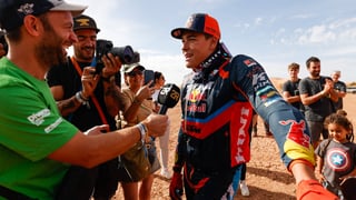 Canet y Navarro lideran el relevo generacional en el Dakar