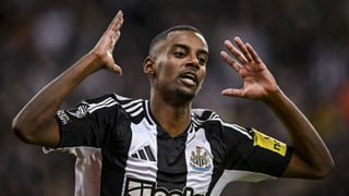 Alexander Isak y Ratiu, fichajes a pares