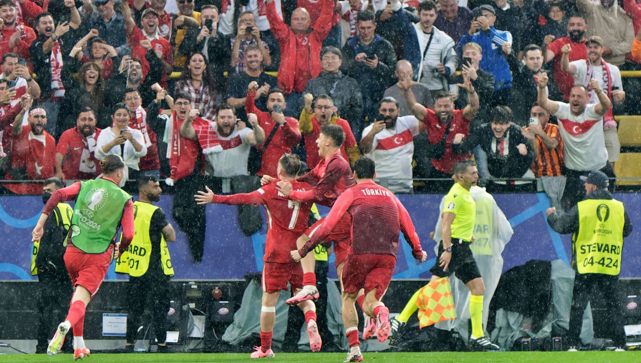 Kerem Aktürcoglu dice 'Sí'; Arda Güler responde 'No'