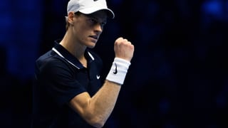 Sinner derrota a Fritz y se postula para la ATP finals