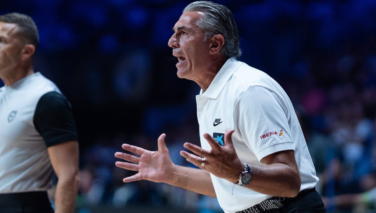 Scariolo se carga a Willy Hernangómez y señala a Santi Aldama