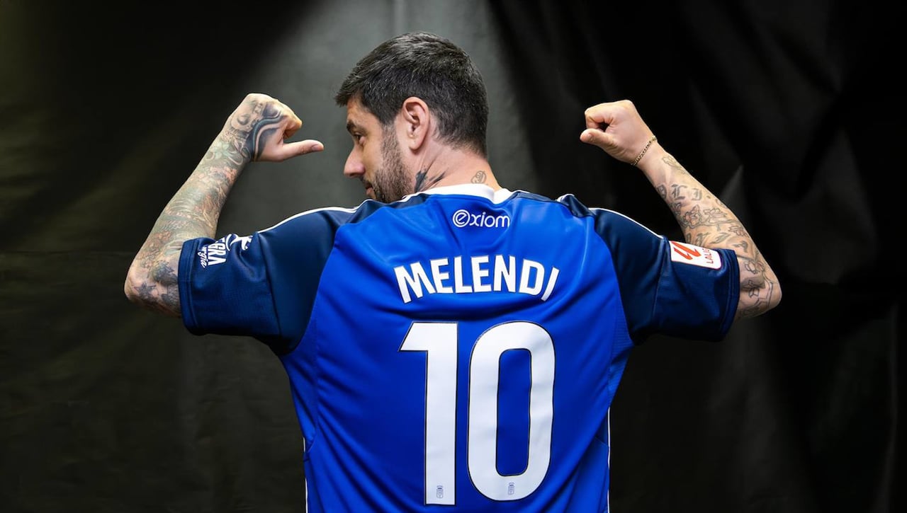 El Oviedo presenta su último 'fichaje' estrella