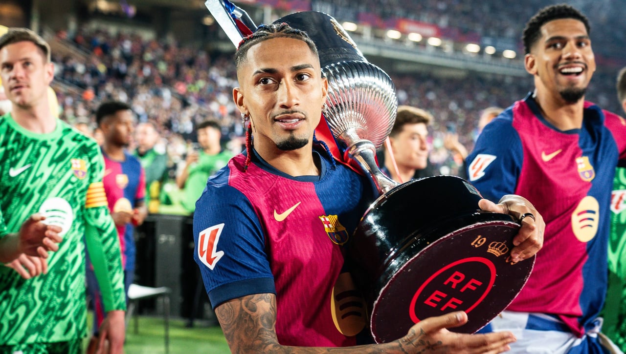 El 'dardo' de Raphinha a Xavi