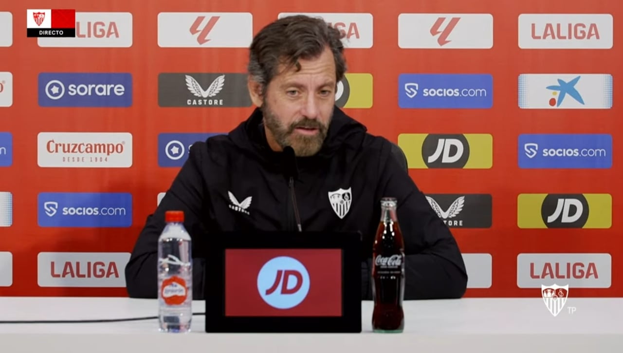 Quique ofrece "oportunidades de redención" al vestuario del Sevilla
