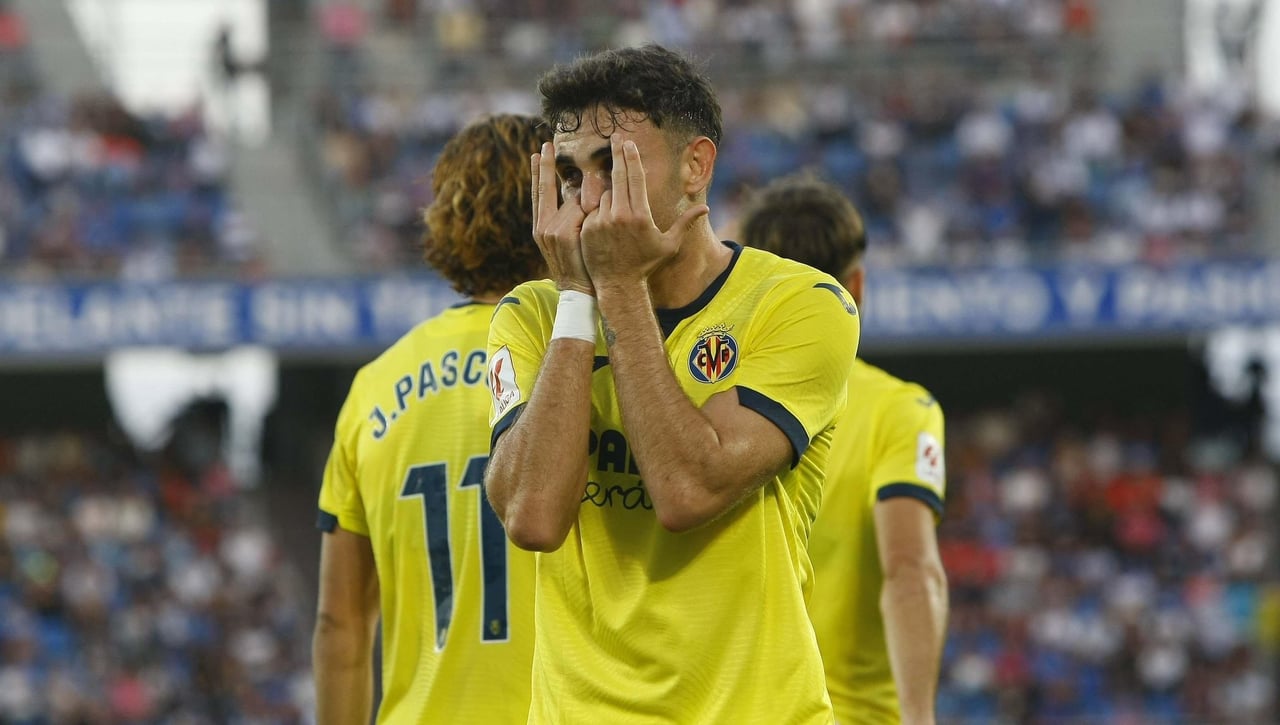 Los tres equipos que disputan el fichaje de Álex Forés