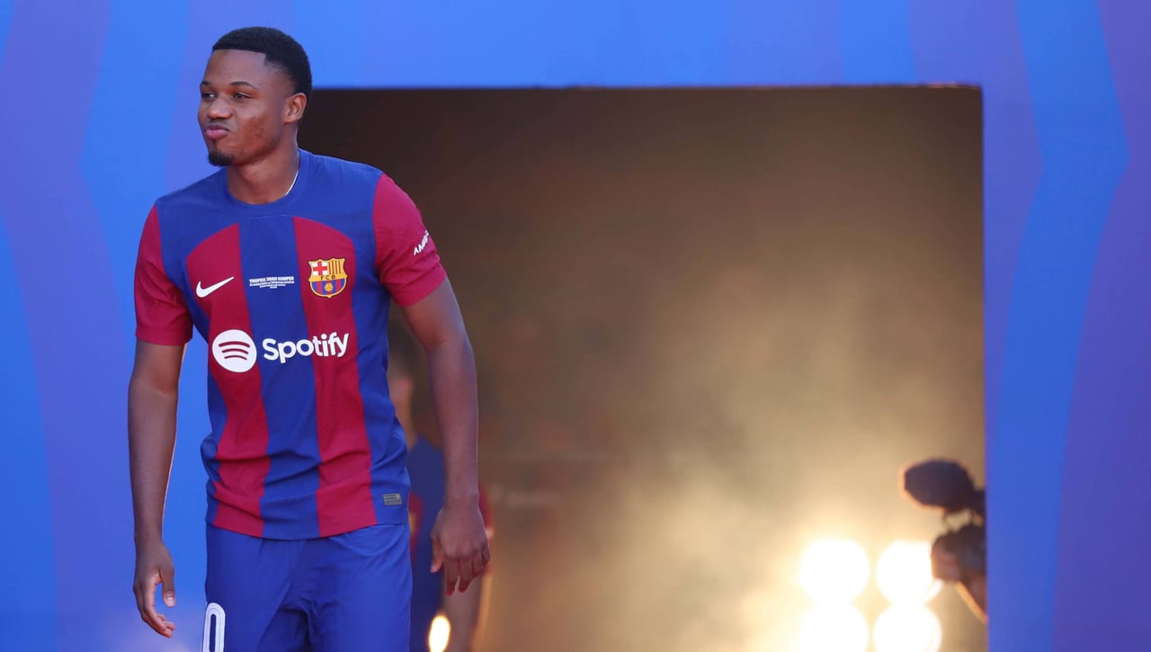 Hansi Flick vuelve a mostrarle la puerta de salida a Ansu Fati