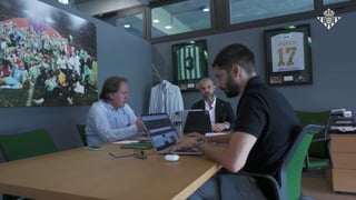 La dirección deportiva del Betis intensifica la búsqueda de un lateral para el próximo mercado de fichajes 
